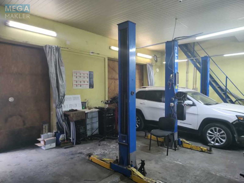 Оренда комерційної нерухомості, 112&nbsp;кв.м, <a class="location-link" href="/kiev/" title="Недвижимость Київ">Київ</a>, <a class="location-link" href="/kiev/desnyanskij/" title="Недвижимость Деснянський район">Деснянський р-н</a>, Миколи Закревського вул., 93 (изображение 1)