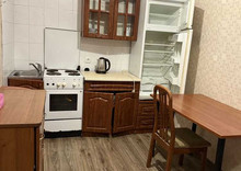 Продаж 2 кімнатної квартири (37/?/8), 1 пов. 9 пов. будинку