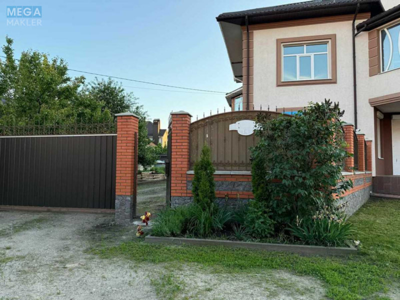 Продаж дома, 3&nbsp;поверху, 264&nbsp;кв.м, 3&nbsp;кімнати, ділянка 7&nbsp;соток, <a class="location-link" href="/belaya-tserkov/" title="Недвижимость Біла Церква">Біла Церква</a>, Таращанська (изображение 1)