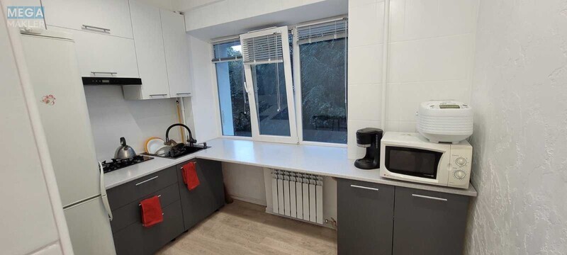 Оренда 2 кімнатної квартири, <a class="location-link" href="/kiev/" title="Недвижимость Київ">Київ</a>, <a class="location-link" href="/kiev/solomenskij/" title="Недвижимость Солом'янський район">Солом'янський р-н</a>, Курська вул., 11 (изображение 1)