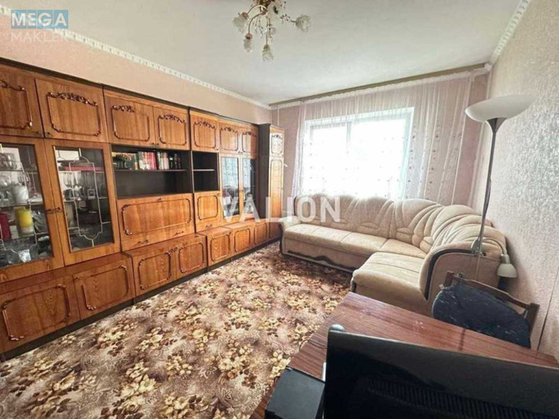 Продаж 3 кімнатної квартири (69/?/8), 9 пов. 10 пов. будинку, <a class="location-link" href="/kiev/" title="Недвижимость Київ">Київ</a>, <a class="location-link" href="/kiev/darnickij/" title="Недвижимость Дарницький район">Дарницький р-н</a>, Вишняківська вул., 8 (изображение 1)