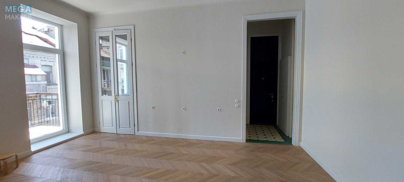 Продаж 3 кімнатної квартири (71/48,9/8), 5 пов. 5 пов. будинку, <a class="location-link" href="/kiev/" title="Недвижимость Київ">Київ</a>, <a class="location-link" href="/kiev/shevchenkovskij/" title="Недвижимость Шевченківський район">Шевченківський р-н</a>, Чеховский пер., 9 (изображение 1)