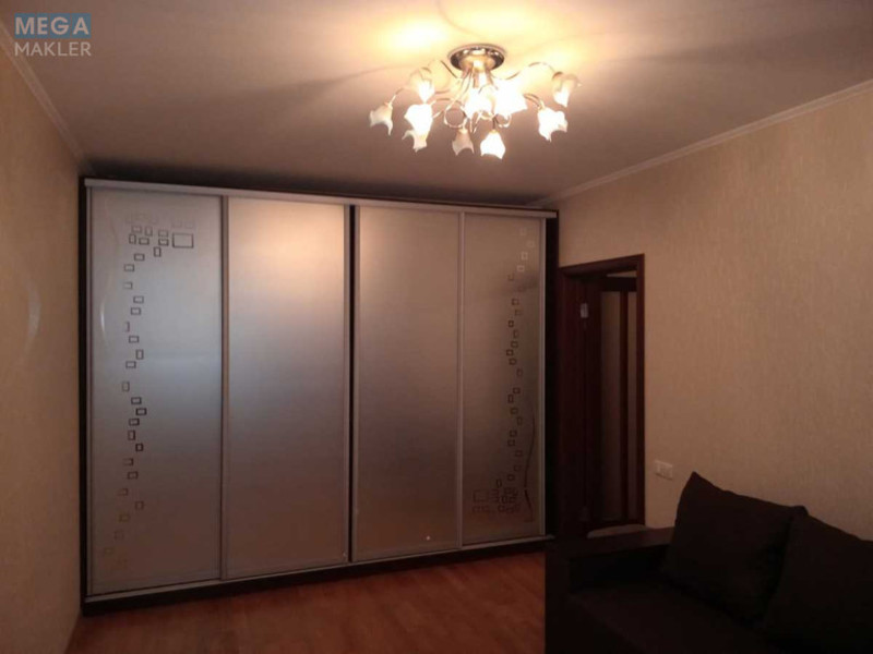 Оренда 1 кімнатної квартири, <a class="location-link" href="/kiev/" title="Недвижимость Київ">Київ</a>, <a class="location-link" href="/kiev/darnickij/" title="Недвижимость Дарницкий район">Дарницкий р-н</a>, Сосницька вул., 19 (изображение 1)