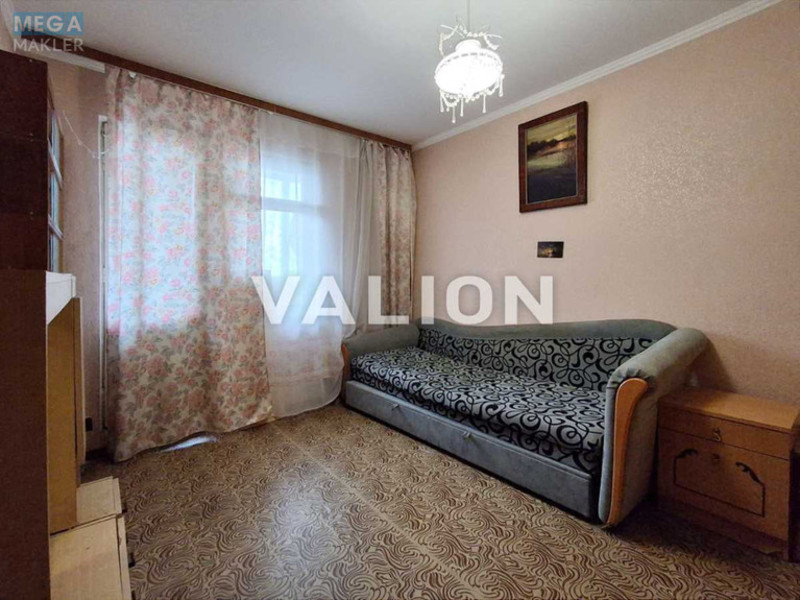 Продаж 3 кімнатної квартири (71,5/41,6/8,3), 12 пов. 12 пов. будинку, <a class="location-link" href="/kiev/" title="Недвижимость Київ">Київ</a>, <a class="location-link" href="/kiev/darnickij/" title="Недвижимость Дарницький район">Дарницький р-н</a>, Харківське шосе, 154 (изображение 1)