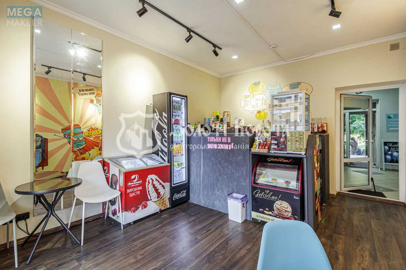 Продаж комерційної нерухомості, 20&nbsp;кв.м, <a class="location-link" href="/kiev/" title="Недвижимость Київ">Київ</a>, <a class="location-link" href="/kiev/obolonskij/" title="Недвижимость Оболонський район">Оболонський р-н</a>, Оболонська Набережна вул., 11 (изображение 1)