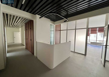 Продаж комерційної нерухомості, 400 кв.м, под офис