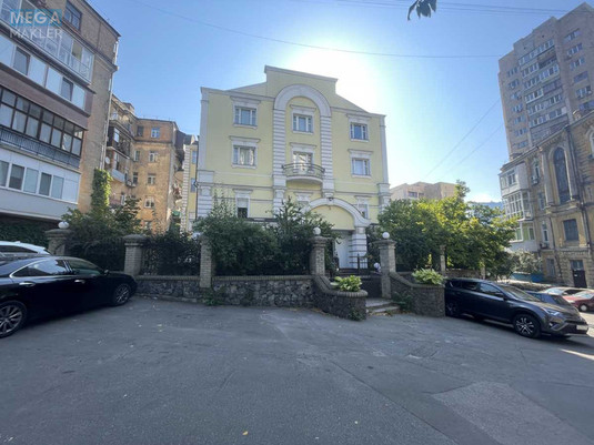 Продаж комерційної нерухомості, 1&nbsp;780&nbsp;кв.м, под офис, <a class="location-link" href="/kiev/" title="Недвижимость Київ">Київ</a>, <a class="location-link" href="/kiev/goloseevskij/" title="Недвижимость Голосіївський район">Голосіївський р-н</a>, Саксаганского ул., 67б (изображение 1)