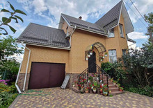 Продаж дома, 2 поверху, 220 кв.м, 6 кімнат, ділянка 9 соток