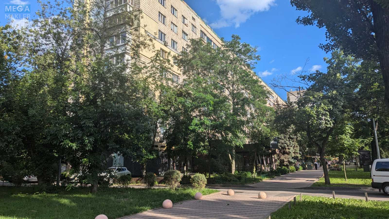 Продаж 2 кімнатної квартири (46,2/28/7), 6 пов. 9 пов. будинку, <a class="location-link" href="/kiev/" title="Недвижимость Київ">Київ</a>, <a class="location-link" href="/kiev/dneprovskij/" title="Недвижимость Дніпровський район">Дніпровський р-н</a>, Русанівська Набережна вул., 10 (изображение 1)