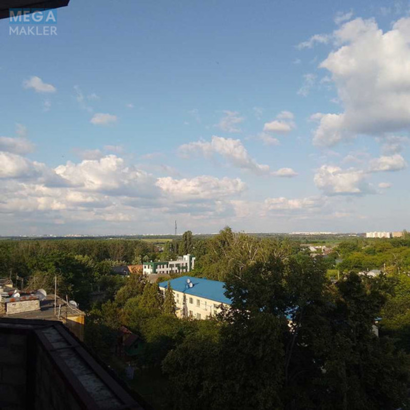 Продаж 1 кімнатної квартири (33,5/22/5), 6 пов. 9 пов. будинку, <a class="location-link" href="/kiev/" title="Недвижимость Київ">Київ</a>, <a class="location-link" href="/kiev/svyatoshinskij/" title="Недвижимость Святошинський район">Святошинський р-н</a>, Связистов ул., 11 (изображение 1)