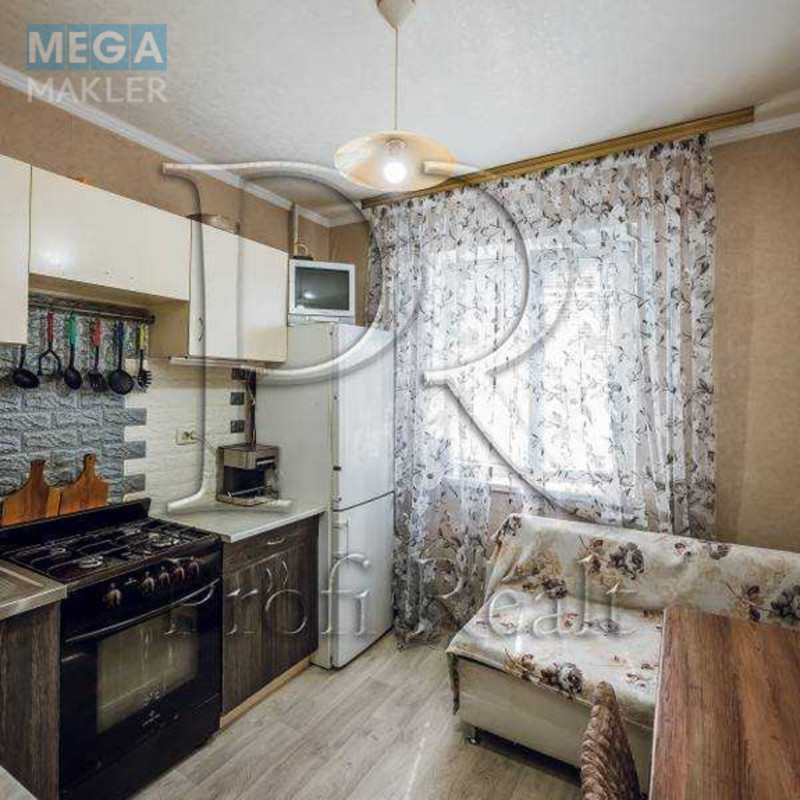 Продаж 2 кімнатної квартири (52/30/8), 9 пов. 10 пов. будинку, <a class="location-link" href="/kiev/" title="Недвижимость Київ">Київ</a>, <a class="location-link" href="/kiev/svyatoshinskij/" title="Недвижимость Святошинський район">Святошинський р-н</a>, Ірпінська вулиця, 62 (изображение 1)