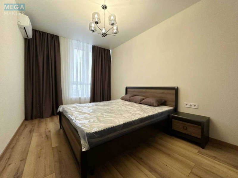 Оренда 2 кімнатної квартири, <a class="location-link" href="/kiev/" title="Недвижимость Київ">Київ</a>, <a class="location-link" href="/kiev/goloseevskij/" title="Недвижимость Голосіївський район">Голосіївський р-н</a>, Надднепрянское шоссе, 2а (изображение 1)