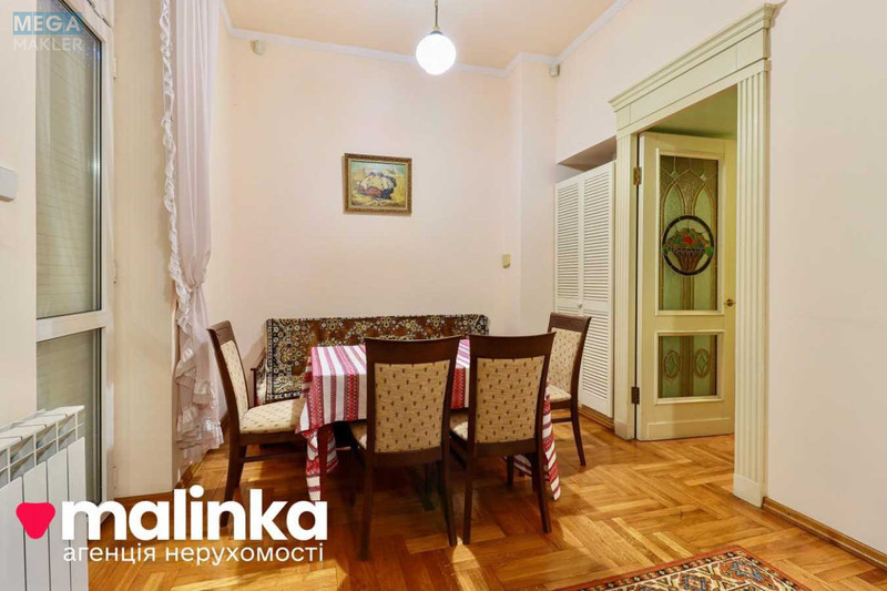 Продаж 3 кімнатної квартири (163/82/21), 2 пов. 3 пов. будинку, <a class="location-link" href="/lviv/" title="Недвижимость Львів">Львів</a>, <a class="location-link" href="/lviv/frankovskij/" title="Недвижимость Франківський район">Франківський р-н</a>, Героїв Майдану, 8 (изображение 1)