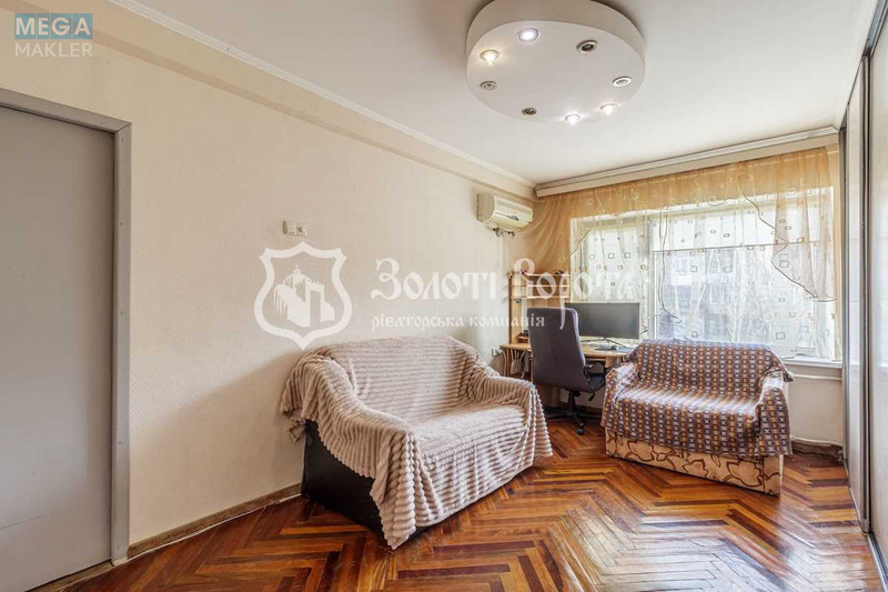 Продаж 2 кімнатної квартири (49/30/7), 4 пов. 5 пов. будинку, <a class="location-link" href="/kiev/" title="Недвижимость Київ">Київ</a>, <a class="location-link" href="/kiev/dneprovskij/" title="Недвижимость Дніпровський район">Дніпровський р-н</a>, Курнатовського вул., 22 (изображение 1)