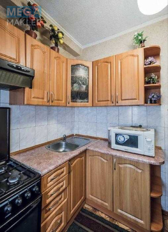 Оренда кімнати (підселення), <a class="location-link" href="/kiev/" title="Недвижимость Київ">Київ</a>, <a class="location-link" href="/kiev/dneprovskij/" title="Недвижимость Дніпровський район">Дніпровський р-н</a>, Григорія Чупринки вул., 3 (изображение 1)