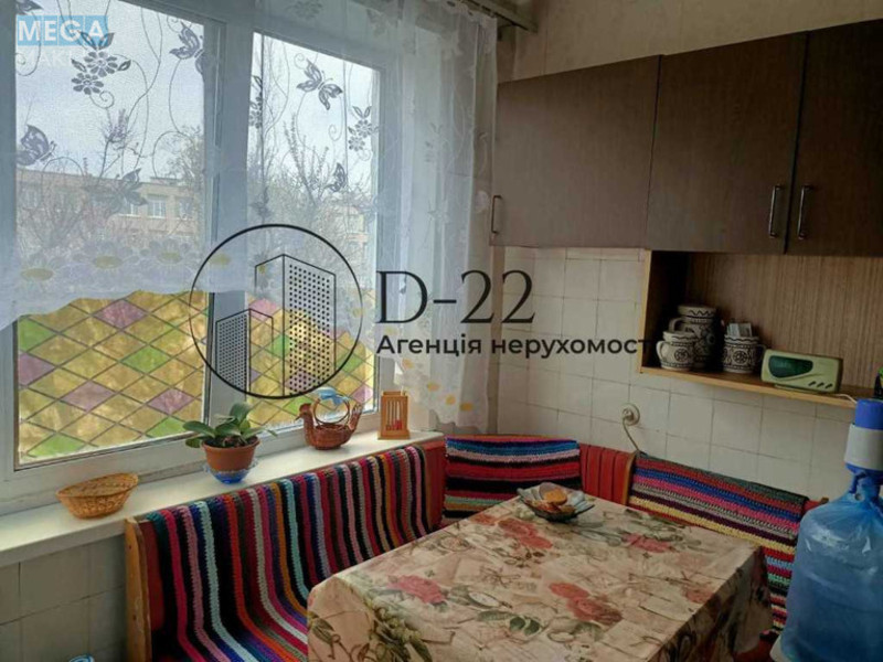 Продаж 3 кімнатної квартири (68,4/48,3/7,1), 2 пов. 9 пов. будинку, <a class="location-link" href="/kiev/" title="Недвижимость Київ">Київ</a>, <a class="location-link" href="/kiev/obolonskij/" title="Недвижимость Оболонський район">Оболонський р-н</a>, Йорданська вул., 24 (изображение 1)