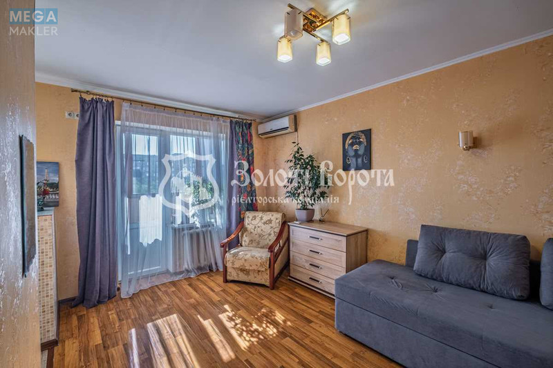 Продаж 1 кімнатної квартири (28/13,3/5,5), 6 пов. 9 пов. будинку, <a class="location-link" href="/kiev/" title="Недвижимость Київ">Київ</a>, <a class="location-link" href="/kiev/svyatoshinskij/" title="Недвижимость Святошинський район">Святошинський р-н</a>, Жолудєва вул., 1 (изображение 1)