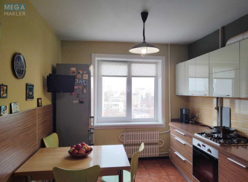 Продаж 3 кімнатної квартири (65/?/11), 8 пов. 9 пов. будинку, <a class="location-link" href="/dnepropetrovsk/" title="Недвижимость Дніпра">Дніпро</a>, тополя-3, 2 (изображение 1)