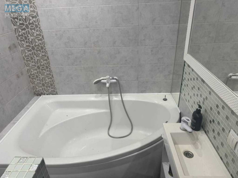 Оренда 2 кімнатної квартири, <a class="location-link" href="/kiev/" title="Недвижимость Київ">Київ</a>, <a class="location-link" href="/kiev/svyatoshinskij/" title="Недвижимость Святошинський район">Святошинський р-н</a>, Стеценко ул., 75 (изображение 1)