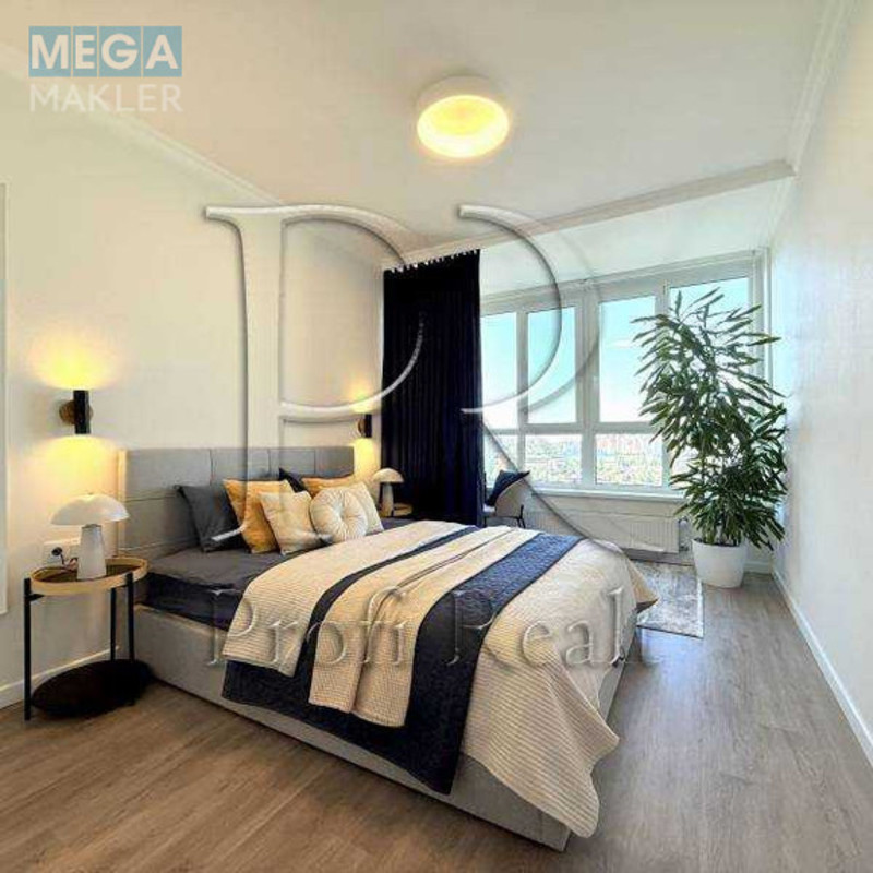 Продаж 3 кімнатної квартири (84/42/15), 20 пов. 26 пов. будинку, <a class="location-link" href="/kiev/" title="Недвижимость Київ">Київ</a>, <a class="location-link" href="/kiev/solomenskij/" title="Недвижимость Солом'янський район">Солом'янський р-н</a>, Новопольова вулиця, 2 (изображение 1)