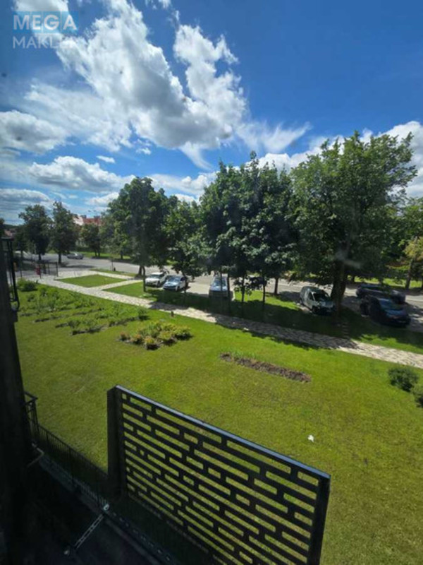 Новобудова, 9 поверхів, <a class="location-link" href="/kiev/" title="Недвижимость Київ">Київ</a>, <a class="location-link" href="/kiev/goloseevskij/" title="Недвижимость Голосіївський район">Голосіївський р-н</a>, Метрологическая ул., 107 (изображение 1)