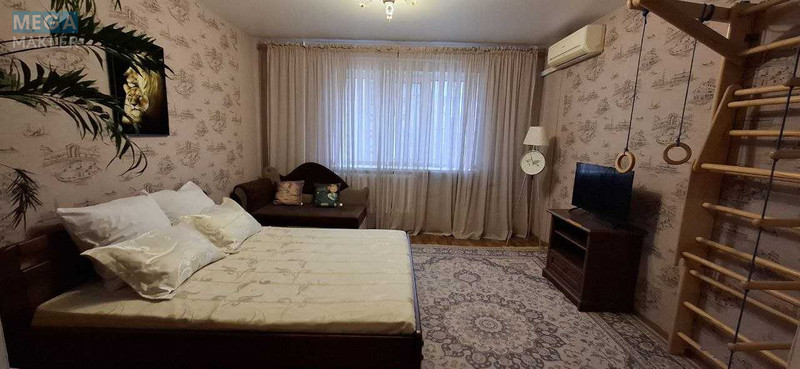 Оренда 3 кімнатної квартири, <a class="location-link" href="/odessa/" title="Недвижимость Одеса">Одеса</a>, <a class="location-link" href="/odessa/malinovskij/" title="Недвижимость Малиновський район">Малиновський р-н</a>, Скворцова, 2 (изображение 1)