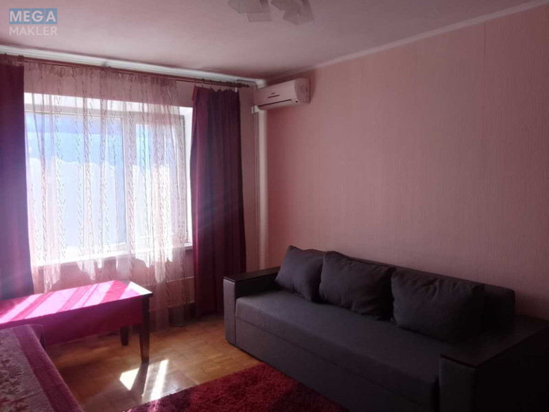 Оренда 2 кімнатної квартири, <a class="location-link" href="/kiev/" title="Недвижимость Київ">Київ</a>, <a class="location-link" href="/kiev/shevchenkovskij/" title="Недвижимость Шевченківський район">Шевченківський р-н</a>, Вячеслава Чорновола вул., 10 (изображение 1)