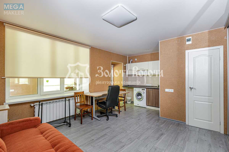 Продаж 1 кімнатної квартири (39,6/18/18,4), 1 пов. 9 пов. будинку, <a class="location-link" href="/kiev/" title="Недвижимость Київ">Київ</a>, <a class="location-link" href="/kiev/podolskij/" title="Недвижимость Подільський район">Подільський р-н</a>, Осиповського вул., 3а (изображение 1)