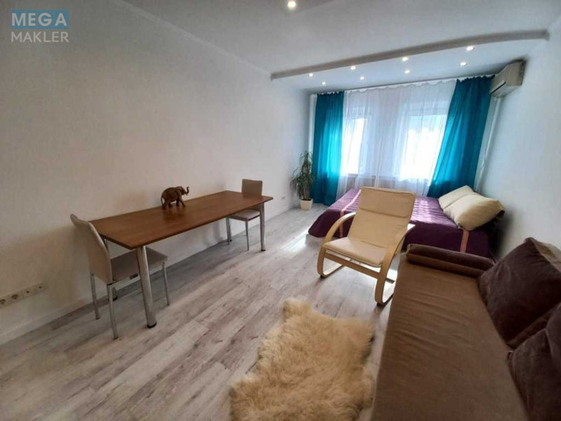 Продаж 1 кімнатної квартири (49/?/9,2), 10 пов. 18 пов. будинку, <a class="location-link" href="/kiev/" title="Недвижимость Київ">Київ</a>, <a class="location-link" href="/kiev/darnickij/" title="Недвижимость Дарницький район">Дарницький р-н</a>, Срибнокильская ул., 20 (изображение 1)