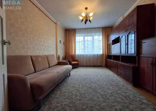 Продаж 3 кімнатної квартири (70/40/7), 4 пов. 9 пов. будинку