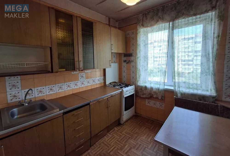 Продаж 3 кімнатної квартири (70,5/40/7,2), 4 пов. 9 пов. будинку, <a class="location-link" href="/kiev/" title="Недвижимость Київ">Київ</a>, <a class="location-link" href="/kiev/obolonskij/" title="Недвижимость Оболонський район">Оболонський р-н</a>, Героїв Дніпра вул., 62 (изображение 1)
