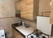 Продаж 2 кімнатної квартири (48/27/7), 1 пов. 9 пов. будинку