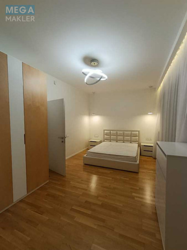 Продаж дома, 2 поверху, 112 кв.м, 3 кімнати, ділянка 1,60 сотка, <a class="location-link" href="/kiev/" title="Недвижимость Київ">Київ</a>, <a class="location-link" href="/kiev/solomenskij/" title="Недвижимость Солом'янський район">Солом'янський р-н</a>, Павла Потоцького вул. (изображение 1)