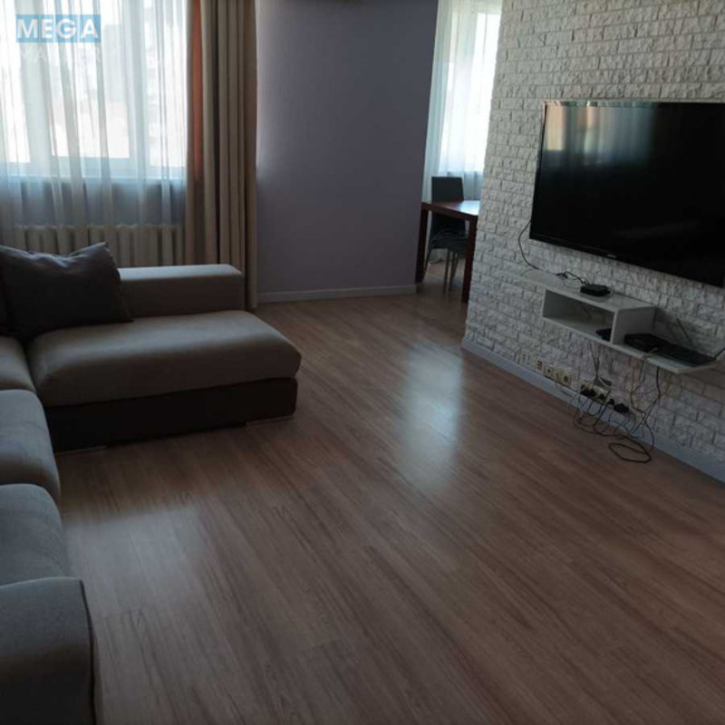 Оренда 3 кімнатної квартири, <a class="location-link" href="/kiev/" title="Недвижимость Київ">Київ</a>, <a class="location-link" href="/kiev/goloseevskij/" title="Недвижимость Голосіївський район">Голосіївський р-н</a>, Лобановского просп., 126г (изображение 1)