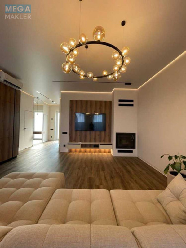 Продаж дома, 2 поверху, 140 кв.м, 5 кімнат, ділянка 2,50 сотки, <a class="location-link" href="/uzhgorod/" title="Недвижимость Ужгород">Ужгород</a>, вул.Загорська (изображение 1)