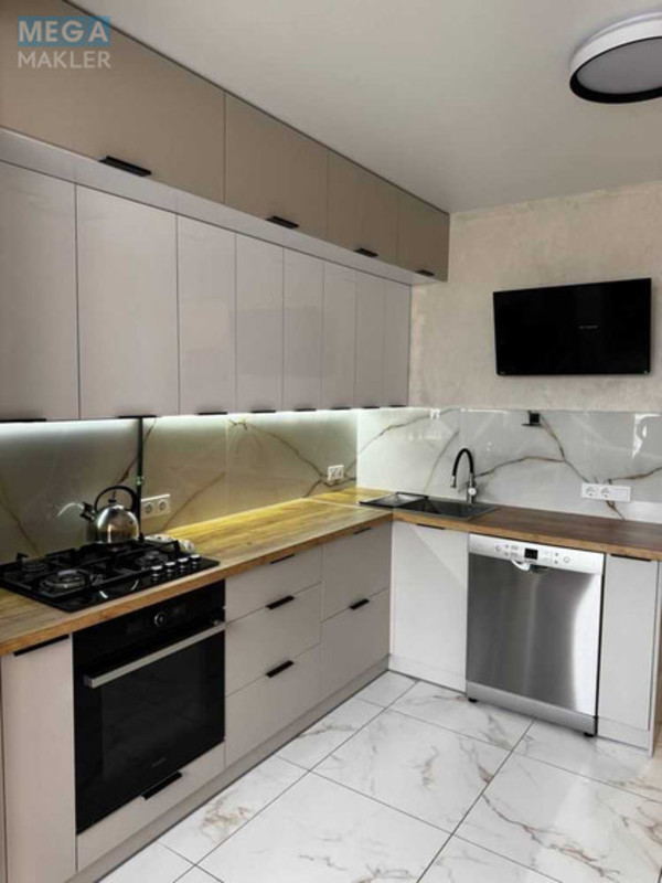 Продаж 2 кімнатної квартири (64,5/?/14,2), 1 пов. 9 пов. будинку, <a class="location-link" href="/lutsk/" title="Недвижимость Луцьк">Луцьк</a>, Арцеулова (изображение 1)