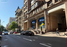 Оренда комерційної нерухомості, 230 кв.м, под магазин