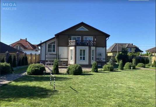 Продаж дома, 2&nbsp;поверху, 350&nbsp;кв.м, 5&nbsp;кімнат, ділянка 10&nbsp;соток, <a class="location-link" href="/rovno/" title="Недвижимость Рівне">Рівне</a>, Свободи (изображение 1)