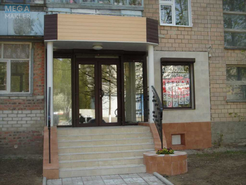 Оренда комерційної нерухомості, 66,20 кв.м, под магазин, <a class="location-link" href="/chernigov/" title="Недвижимость Чернігів">Чернігів</a>, <a class="location-link" href="/chernigov/desnyanskij/" title="Недвижимость Деснянский район">Деснянский р-н</a>, Одинцова, 12 (изображение 1)