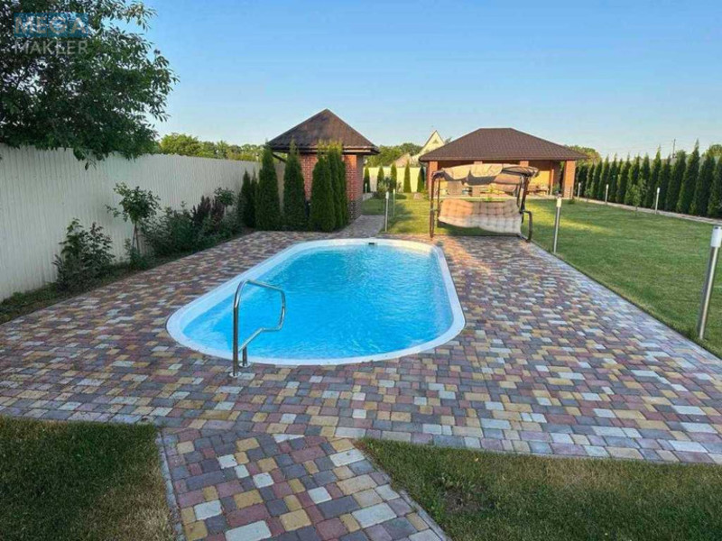 Продаж дома, 2&nbsp;поверху, 320&nbsp;кв.м, 7&nbsp;кімнат, ділянка 26&nbsp;соток, <a class="location-link" href="/gora/" title="Недвижимость Гора">Гора</a>, Толстого (изображение 1)