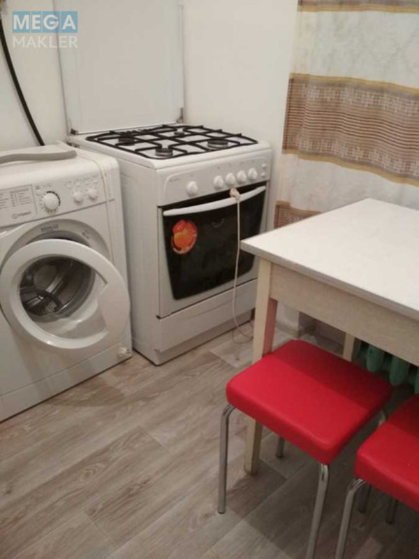 Оренда 1 кімнатної квартири, <a class="location-link" href="/kiev/" title="Недвижимость Київ">Київ</a>, <a class="location-link" href="/kiev/dneprovskij/" title="Недвижимость Дніпровський район">Дніпровський р-н</a>, Соборності просп., 16а (изображение 1)