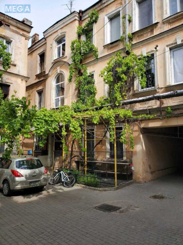 Продаж 2 кімнатної квартири (37/26/9), 3 пов. 3 пов. будинку, <a class="location-link" href="/odessa/" title="Недвижимость Одеса">Одеса</a>, <a class="location-link" href="/odessa/primorskij/" title="Недвижимость Приморський район">Приморський р-н</a>, Градоначальницкая (изображение 1)