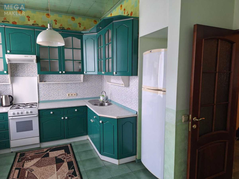 Оренда 2 кімнатної квартири, <a class="location-link" href="/kiev/" title="Недвижимость Київ">Київ</a>, <a class="location-link" href="/kiev/goloseevskij/" title="Недвижимость Голосіївський район">Голосіївський р-н</a>, Саксаганського вул., 85 (изображение 1)
