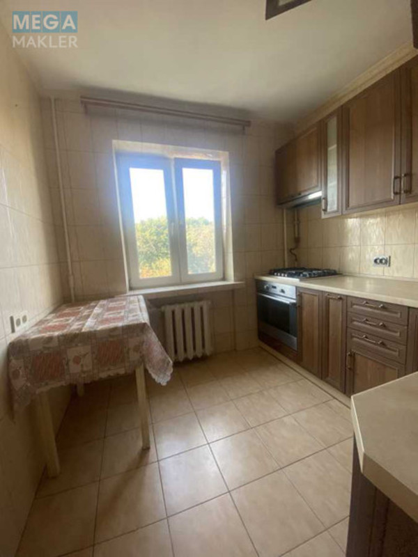 Продаж 2 кімнатної квартири (46/30/6), 5 пов. 5 пов. будинку, <a class="location-link" href="/kiev/" title="Недвижимость Київ">Київ</a>, <a class="location-link" href="/kiev/podolskij/" title="Недвижимость Подільський район">Подільський р-н</a>, Копилівська вул., 67 (изображение 1)