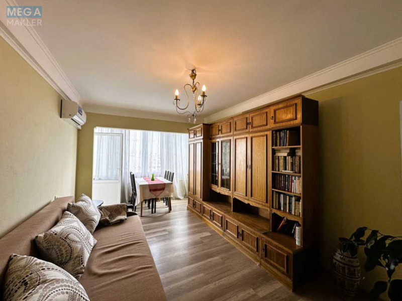 Оренда 3 кімнатної квартири, <a class="location-link" href="/kiev/" title="Недвижимость Київ">Київ</a>, <a class="location-link" href="/kiev/shevchenkovskij/" title="Недвижимость Шевченківський район">Шевченківський р-н</a>, Татарська вул., 36/5 (изображение 1)