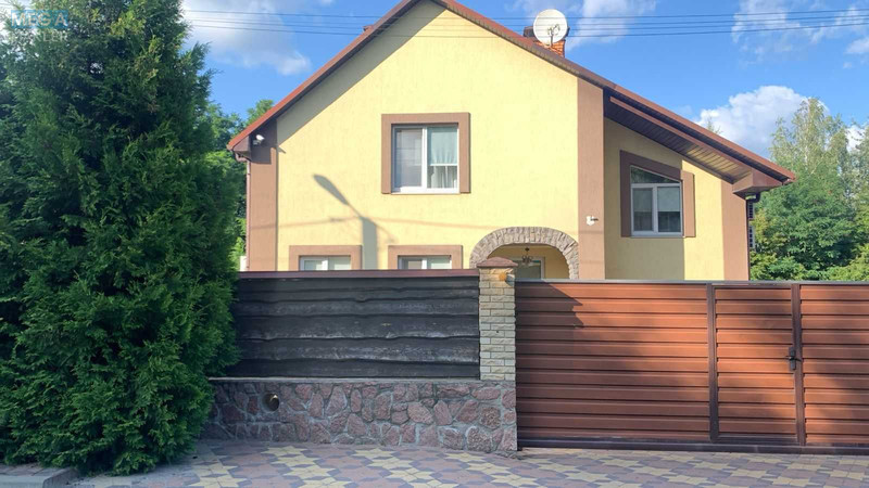 Продаж дома, 2&nbsp;поверху, 201&nbsp;кв.м, 6&nbsp;кімнат, ділянка 5&nbsp;соток, <a class="location-link" href="/vita-pochtovaya/" title="Недвижимость Віта-Поштова">Віта-Поштова</a>, Паркова, 12 (изображение 1)