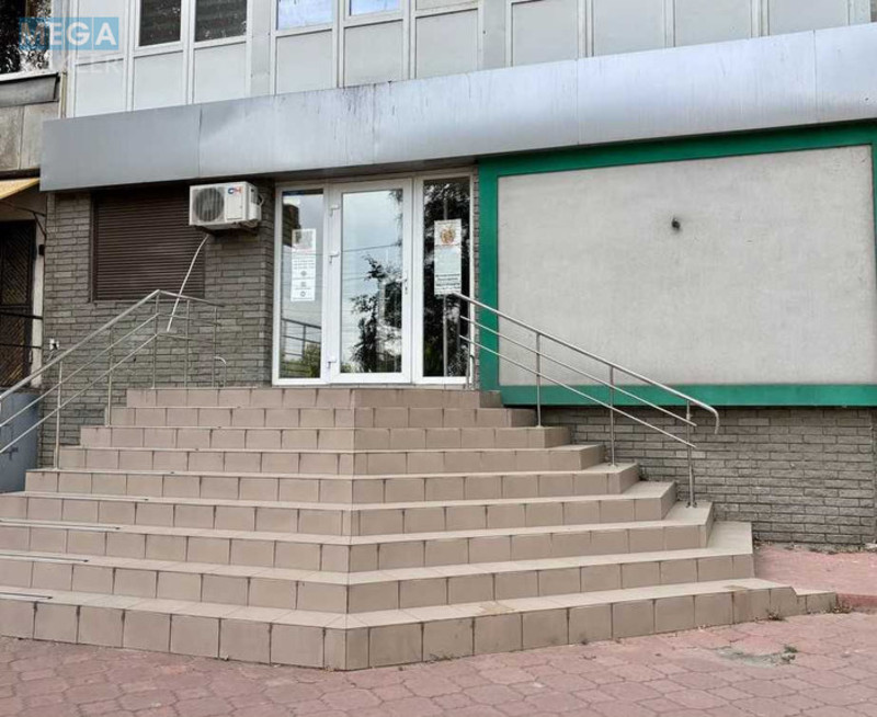 Продаж комерційної нерухомості, 131 кв.м, под магазин, <a class="location-link" href="/dnepropetrovsk/" title="Недвижимость Дніпра">Дніпро</a>, Набережна Перемоги (изображение 1)