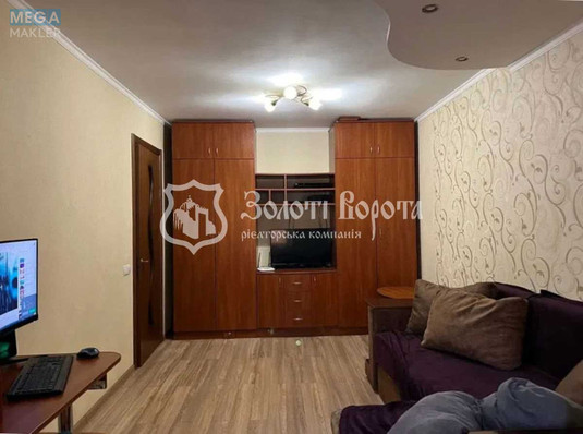 Продаж 1 кімнатної квартири (28,8/13/5,3), 1 пов. 5 пов. будинку, <a class="location-link" href="/kiev/" title="Недвижимость Київ">Київ</a>, <a class="location-link" href="/kiev/svyatoshinskij/" title="Недвижимость Святошинський район">Святошинський р-н</a>, Синьоозерна вул., 6а (изображение 1)