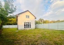 Продаж дома, 2&nbsp;поверху, 107&nbsp;кв.м, 3&nbsp;кімнати, ділянка 4&nbsp;сотки