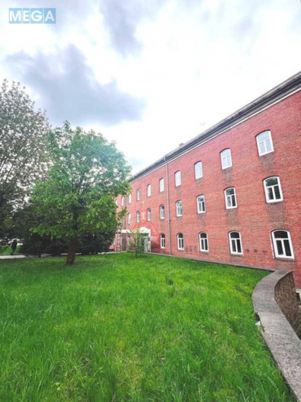 Продаж окремої будівлі/побудови, 7&nbsp;289,70&nbsp;кв.м, <a class="location-link" href="/lviv/" title="Недвижимость Львів">Львів</a>, <a class="location-link" href="/lviv/galickij/" title="Недвижимость Галицький район">Галицький р-н</a>, Грабовського, 11 (изображение 1)